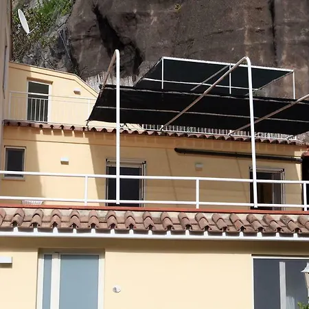 Marina Grande & شقة *